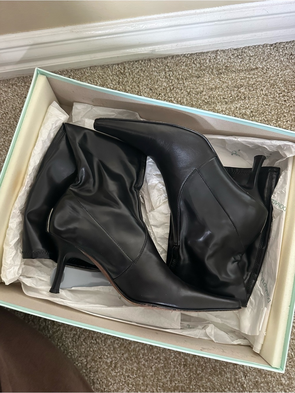 Donald J. Pliner Black Pointed Toe Mid-Kitten Heel Ankle Boots